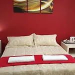 Luna Hotell *
