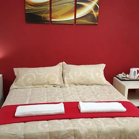 Luna Hotel *