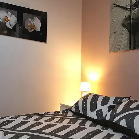 Luna Hotel